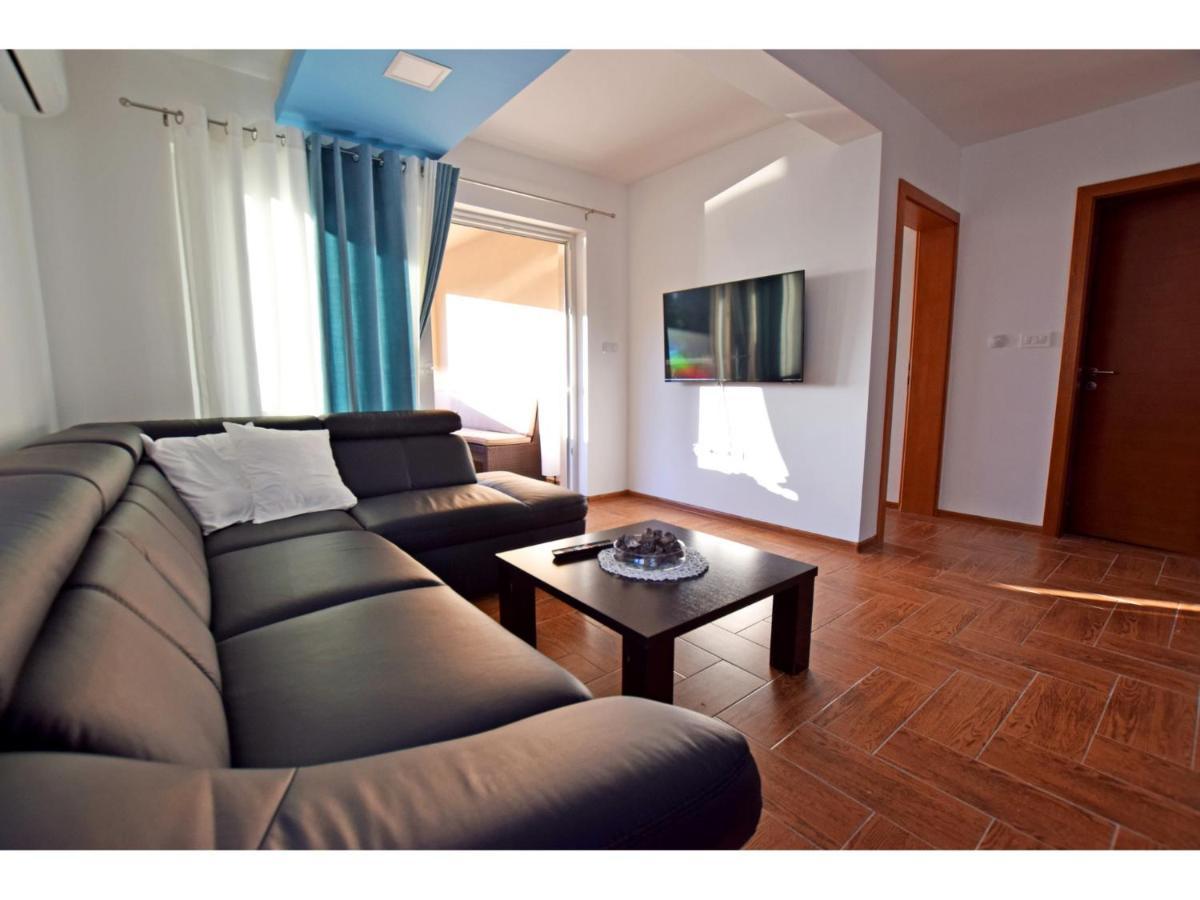 רובנסקה Apartment Dinko מראה חיצוני תמונה