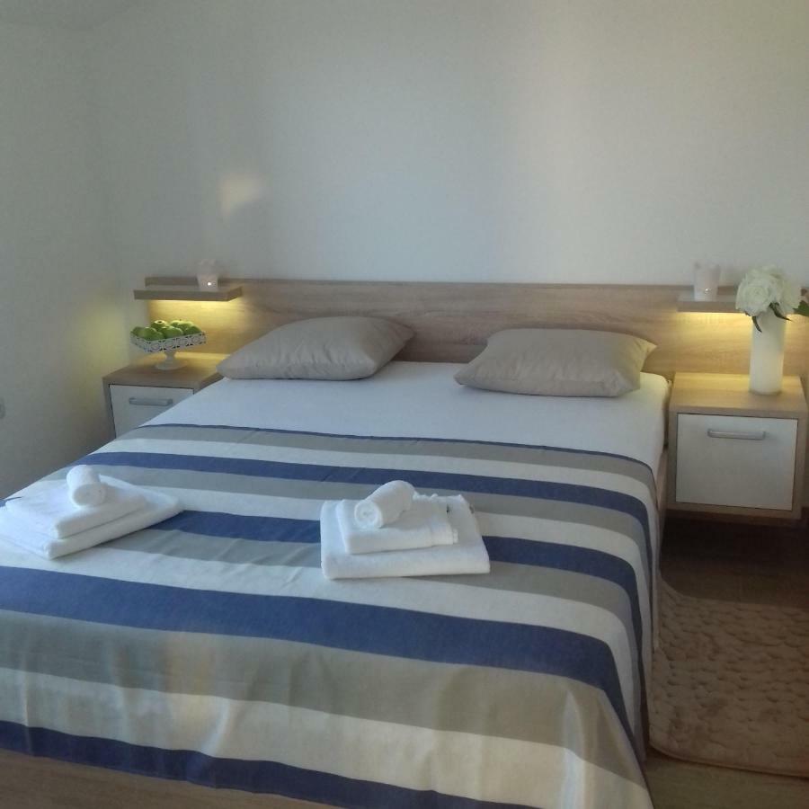 רובנסקה Apartment Dinko מראה חיצוני תמונה
