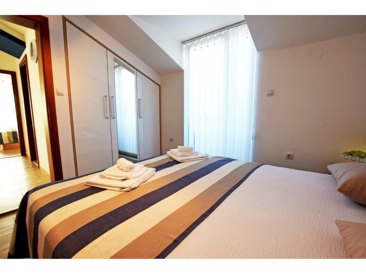רובנסקה Apartment Dinko מראה חיצוני תמונה